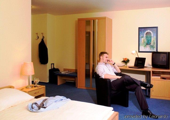 Parkhotel Ahrbergen Гизен Номер фото