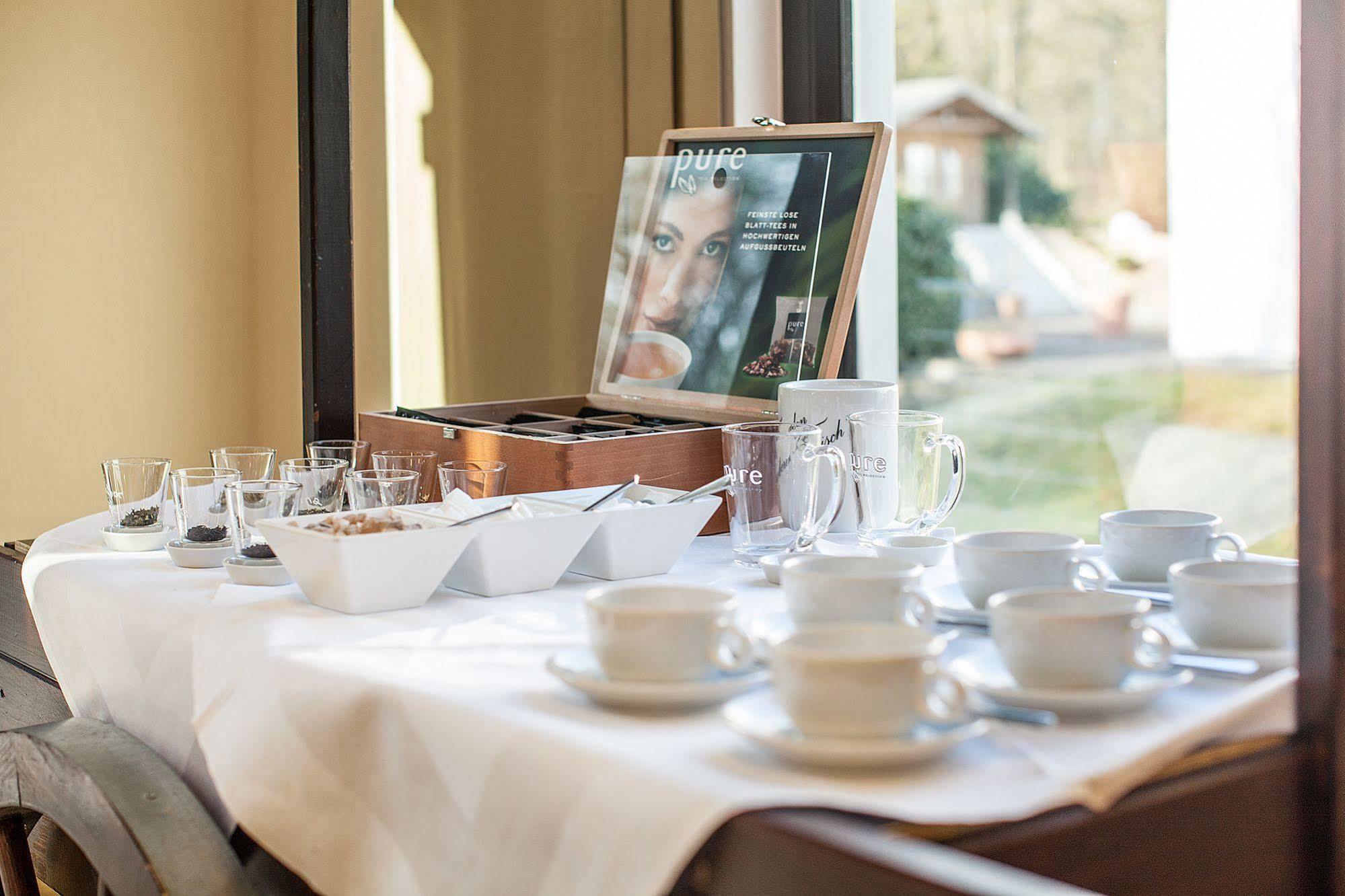 Parkhotel Ahrbergen Гизен Экстерьер фото